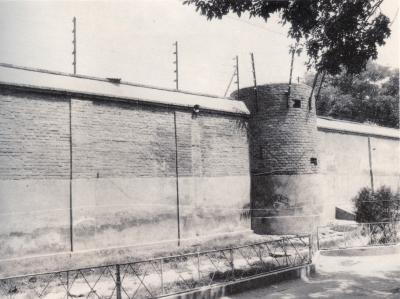 媒体报抗日英雄故事:打麻将换座躲过暗杀(图)