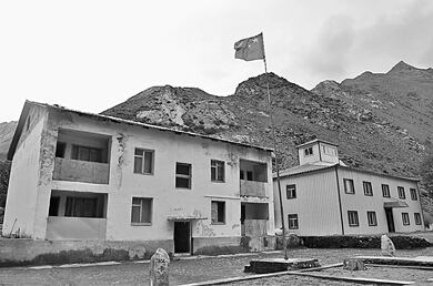 图为哨所一角。向晓东摄