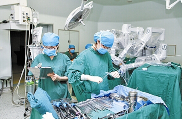 5.12国际护士节:护理一线剪影