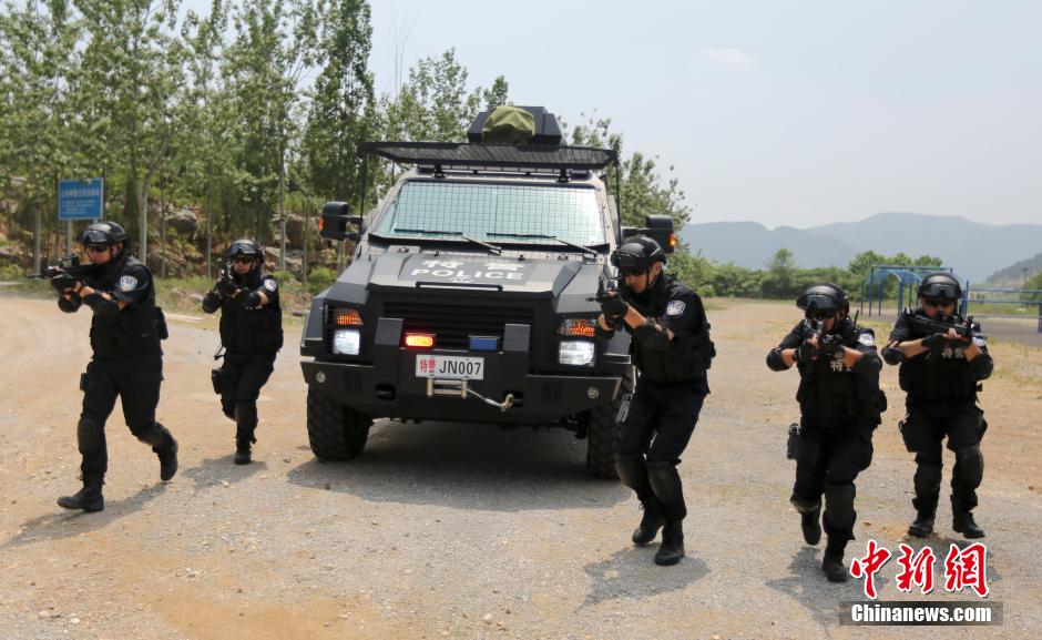 济南特警黑豹突击队反恐练兵