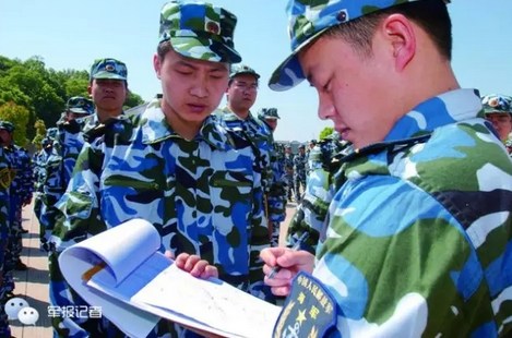 “中国海军征召退役士官返回部队”谣言怎样产生的?