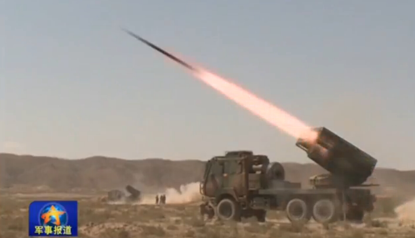 红方炮阵地遭“敌军”炮火急袭损失惨重(图)