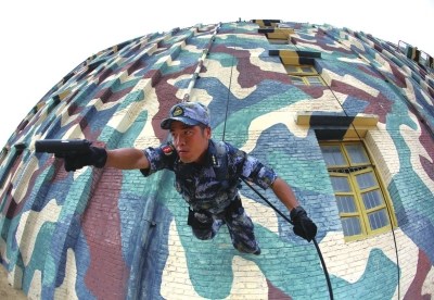 探营海军蛟龙突击队：揭秘特战连长神秘魔鬼训练