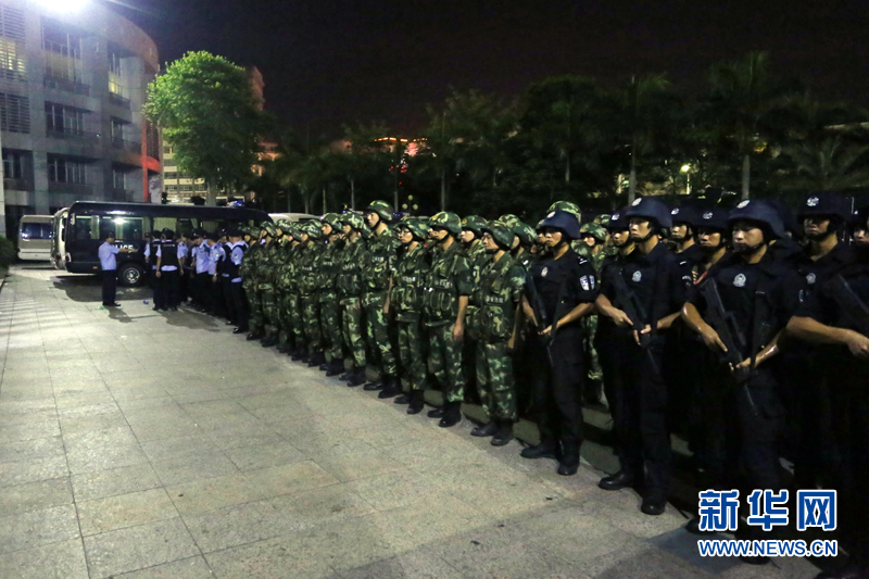 凌晨突击毒窝 抓获128名犯罪嫌疑人