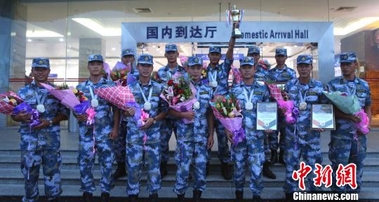 南海舰队某陆战旅参加俄罗斯&ldquo;2015国际军事比赛&rdquo;载誉归来