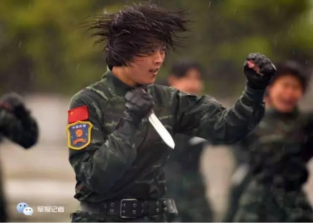 看不一样女兵怎样&ldquo;炼成&rdquo;同样的&ldquo;女汉子&rdquo;
