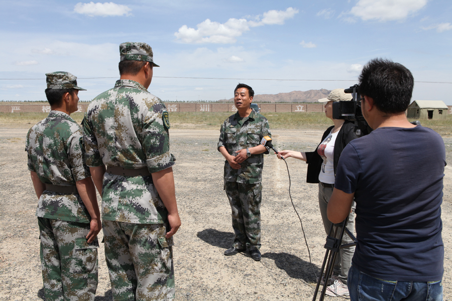 李东东接受晋城电视台采访