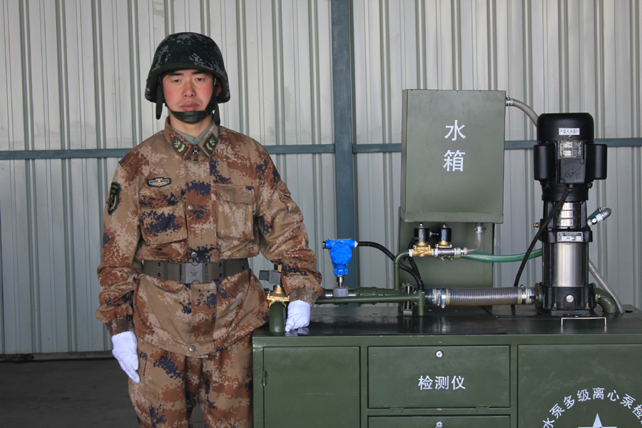 李燕锋参与革新的潜水泵增压泵修理检测平台