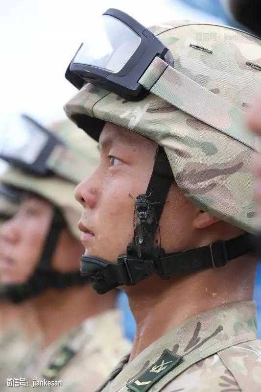 探访阅兵村的衣食住行