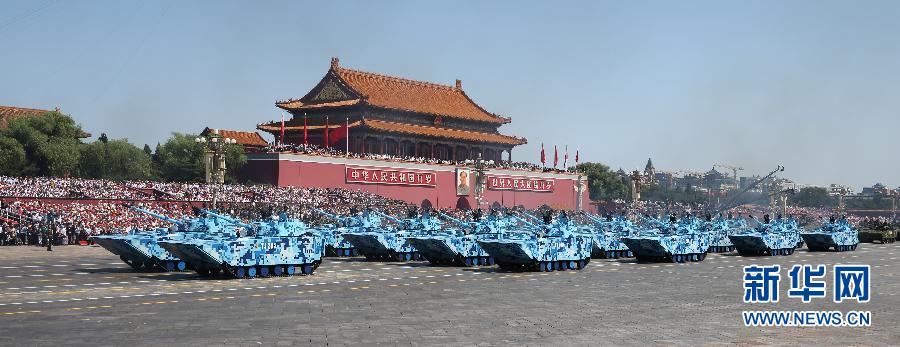 新型两栖突击车:海军陆战队的尖兵利器