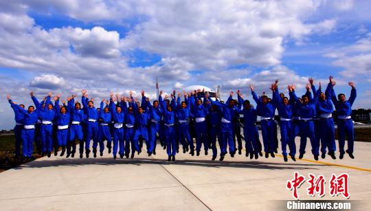 中国空军第一师向&ldquo;飞行少年&rdquo;开放孕育空天意识