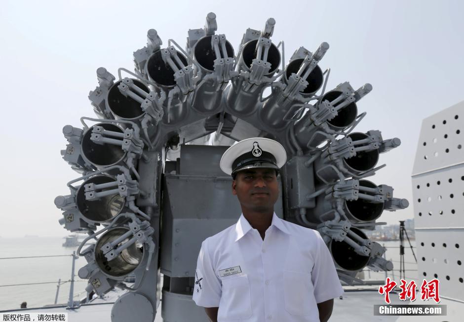 印度国产隐身驱逐舰&ldquo;科钦号&rdquo;亮相孟买即将入役