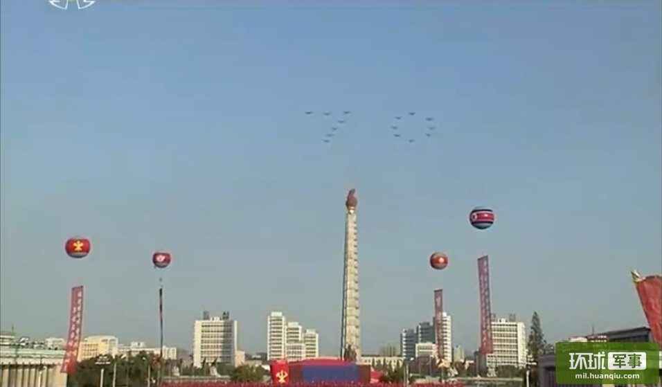 朝鲜阅兵空中编队队形别具特色