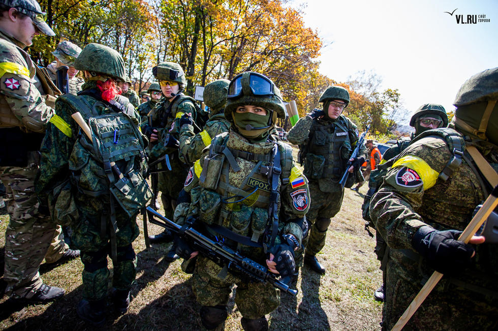 战斗民族玩真人CS &ldquo;装备&rdquo;堪比正规军
