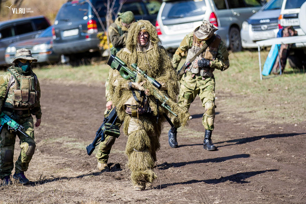 战斗民族玩真人CS &ldquo;装备&rdquo;堪比正规军