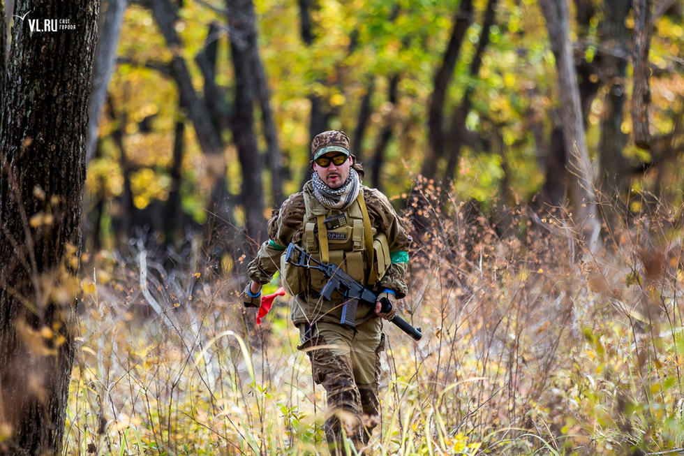 战斗民族玩真人CS &ldquo;装备&rdquo;堪比正规军