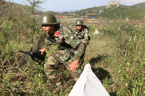 直击:武警8754部队打造武警野战军