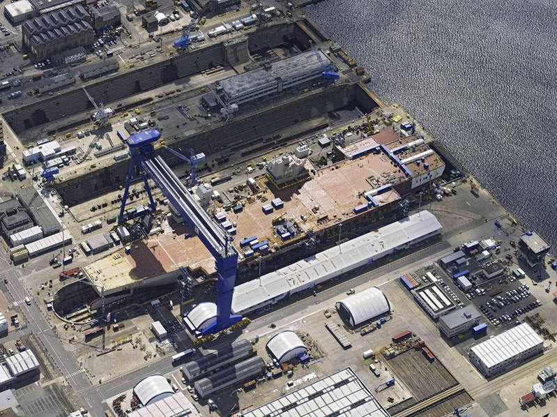 江南造船1600吨龙门吊组装完成 可用于建造航母