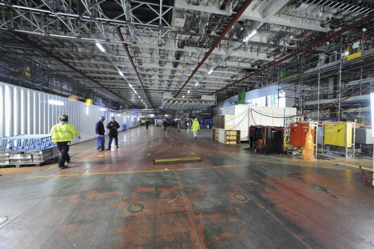 英国新航母内部装修风格简洁