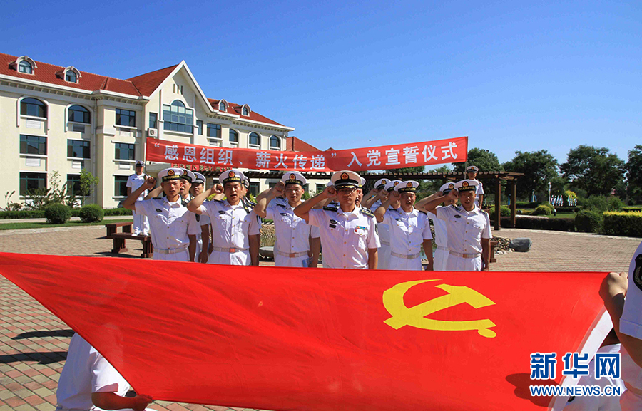 国人民海军成立纪念日】明星部队:航空机务保