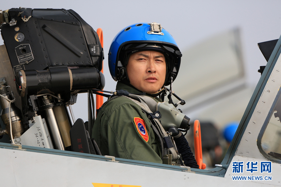 【中国人民海军成立纪念日】海军战斗英雄及老