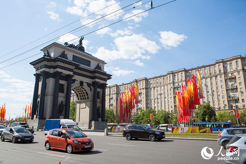 整个莫斯科沉浸在浓郁的节日气氛之中（人民网记者 屈海齐 摄）