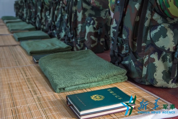 战士们的床头。廖振华摄