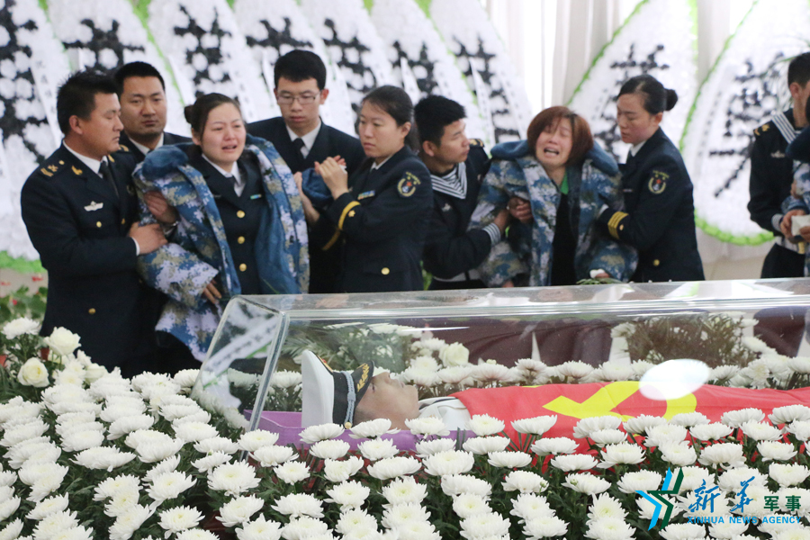 ↑资料图片：张超烈士遗体告别仪式现场。