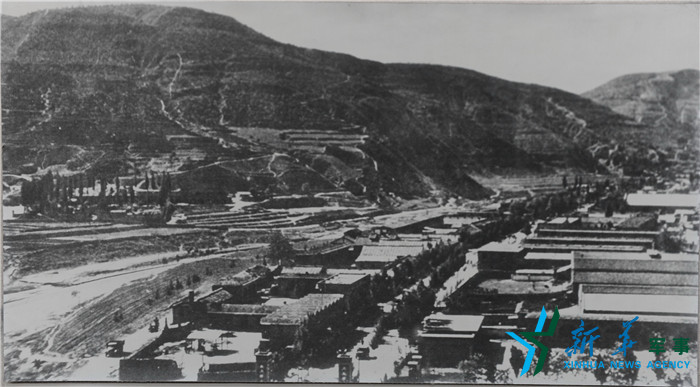 长征奠基礼,毛主席题词:英勇胜利