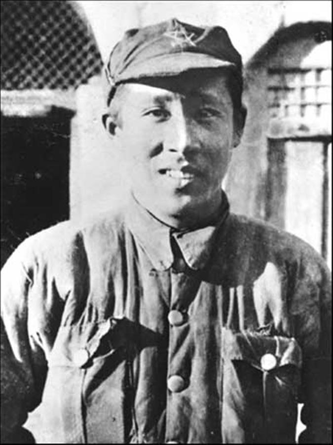 （长征胜利80周年&middot;历史解码&middot;图文互动）&ldquo;缠索戴枷&rdquo;走长征的廖承志