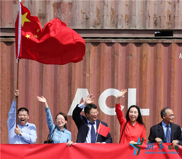 中国海军远航访问编队抵达巴基斯坦