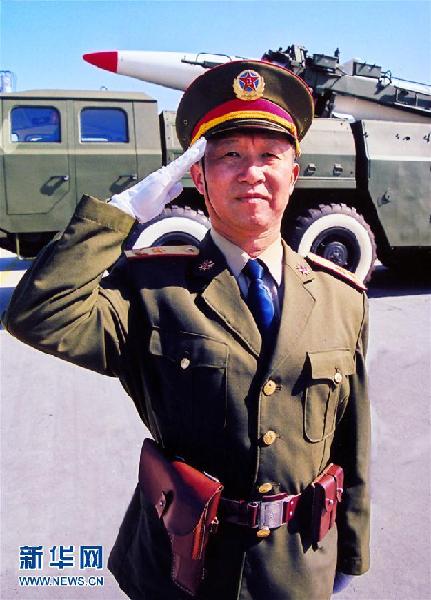 (建军90周年·英雄·图文互动)(1)将生命镌刻在导弹阵地——记原第二炮兵某基地司令员杨业功