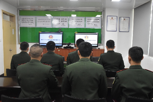 泉州伍堡边防派出所展开冬季车辆安全 管理工