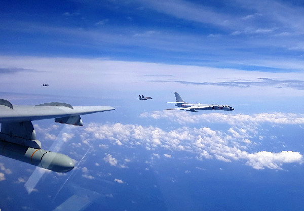 空军宣传片《战神绕岛新航迹》向全球发布