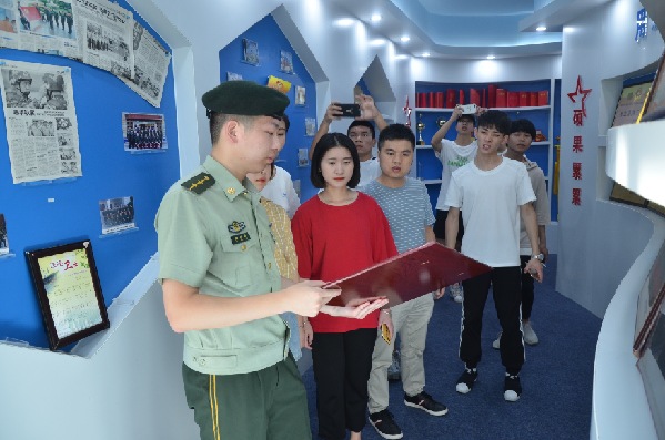 建石狮边防大队联合驻地学校开展坚守初心本