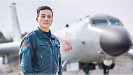 中国军人:负重前行只为你能岁月静好