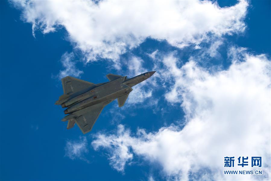 (图文互动)(1)中国空军发布强军宣传片《头顶的家园》