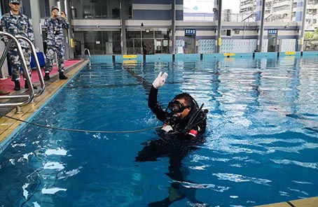 中国—东盟“海上联演—2018”举行潜水作业交流