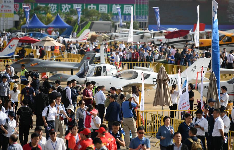 （科技）（1）第十二届中国国际航空航天博览会开幕