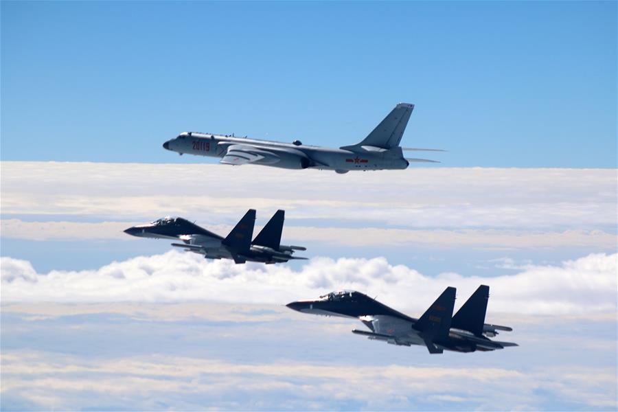 （新华全媒头条&middot;图文互动）（7）战鹰，为祖国奋飞&mdash;&mdash;记空军航空兵某旅旅长、特级飞行员郝井文