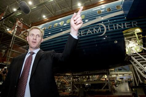 昔日波音公司高管出任美代理防长 美媒:军事经