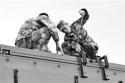 揭秘 军工领域超限装备如何搭火车 新华网