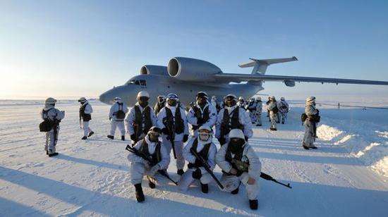 俄军用卫星年内覆盖北极航道 支援俄军北极部署
