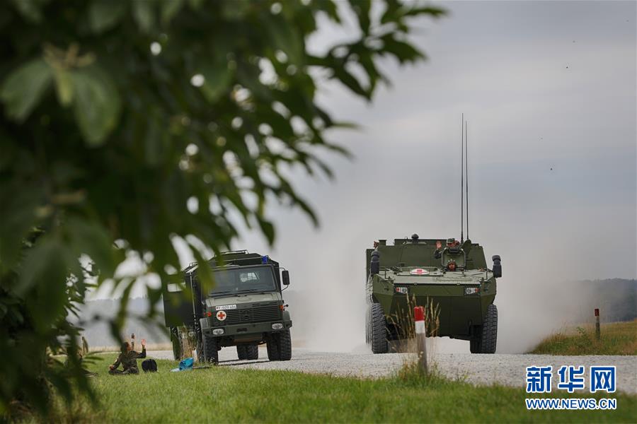 (国际)(1)多国军官观摩中德“联合救援-2019”卫勤实兵联合演习