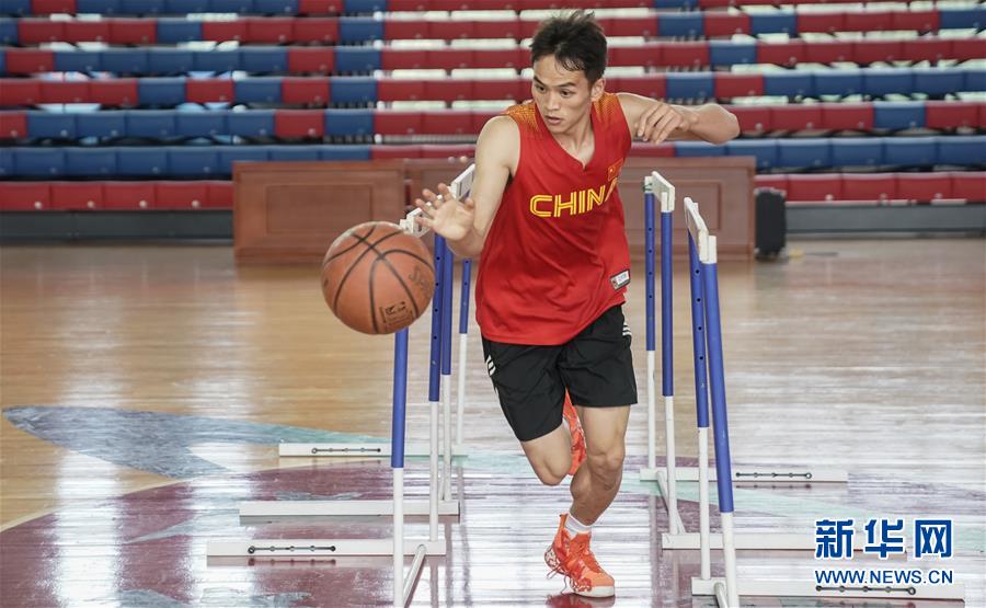 (军运会·图文互动)(8)从“迟到者”到世界冠军——记八一空军五项队队员叶邦武(配本社同题文字稿)