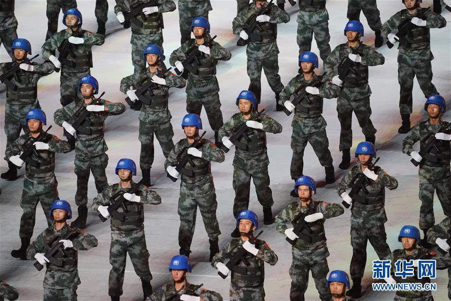 (新华全媒头条·图文互动)(5)和平之光闪耀军运——第七届世界军人运动会开幕式侧记