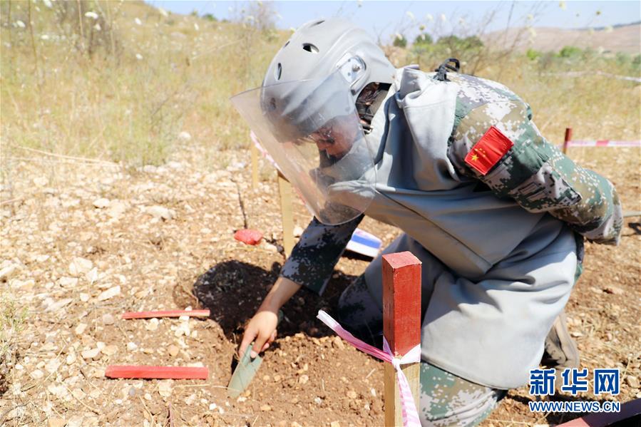 （国际&middot;图文互动）（2）她们在雷场成长&mdash;&mdash;记中国赴黎维和扫雷女兵