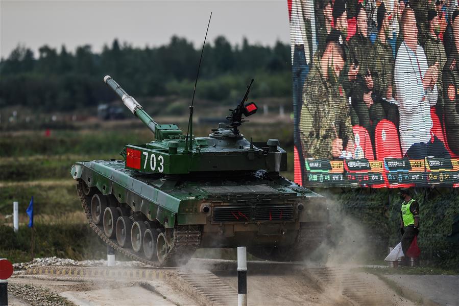 （国际·图文互动）（3）“国际军事比赛-2020”“坦克两项”项目单车赛收官　中国队晋级半决赛
