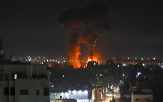 以军空袭加沙地带哈马斯武装军事目标