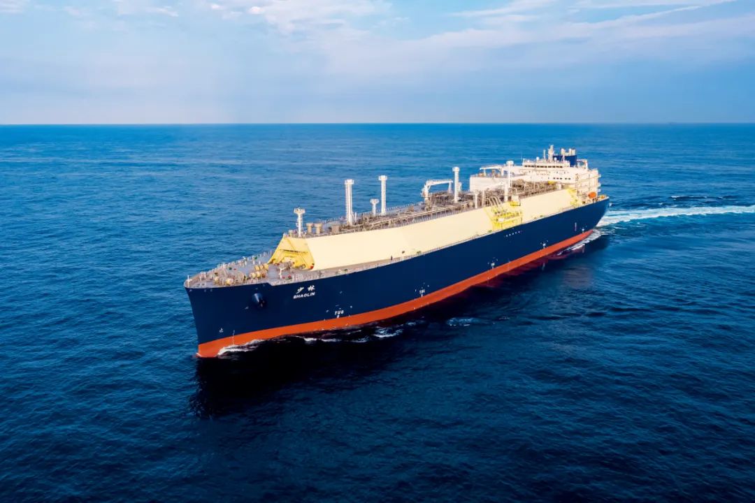 中国石油首批3艘自有LNG船队首制船“少林”号。